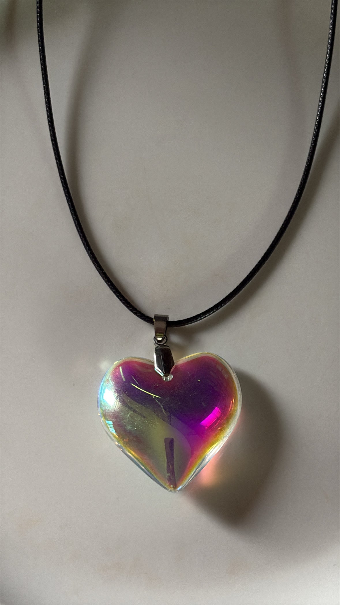 Holographic heart pendant