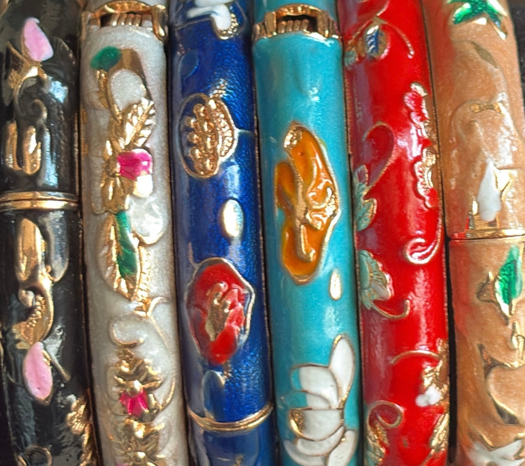 Openable painted bangle