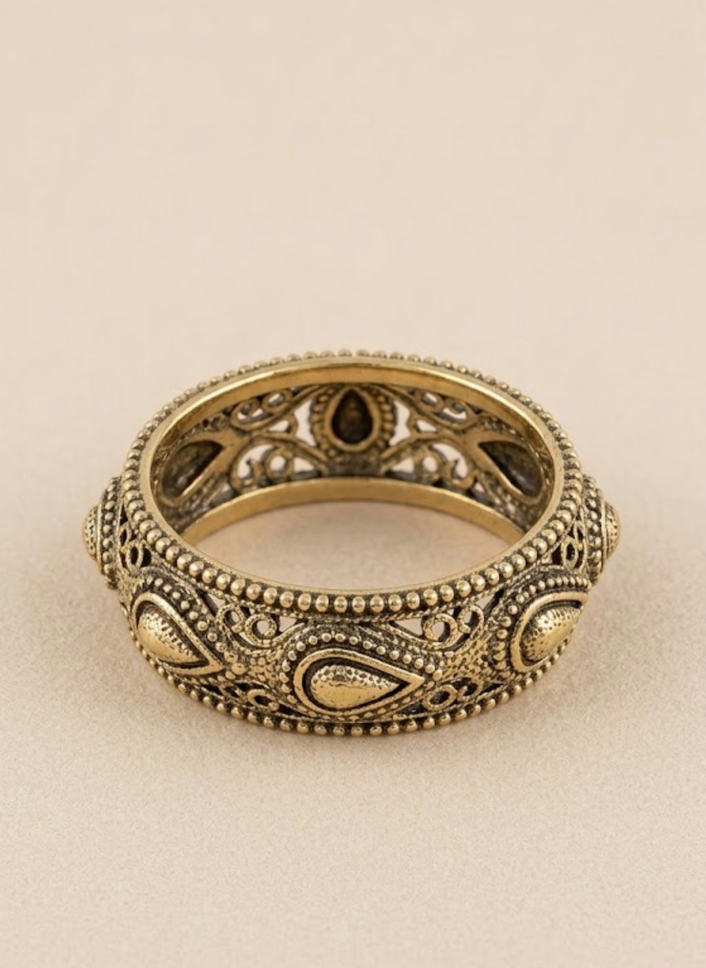 Vintage golden ring
