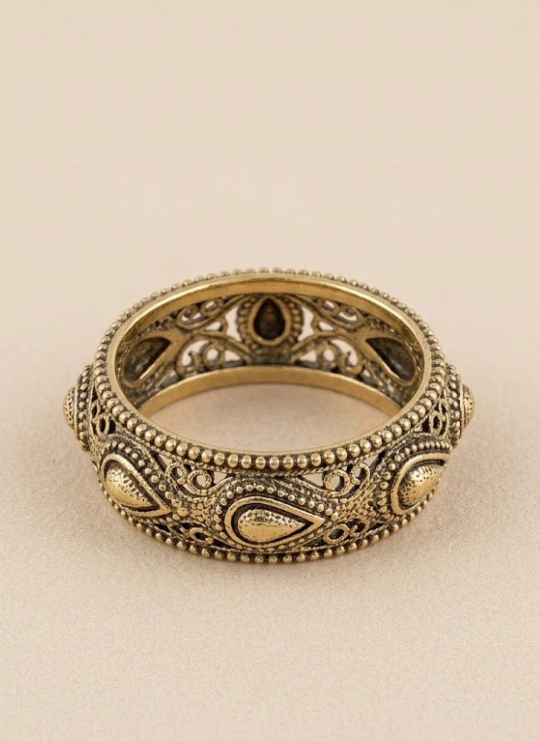 Vintage golden ring